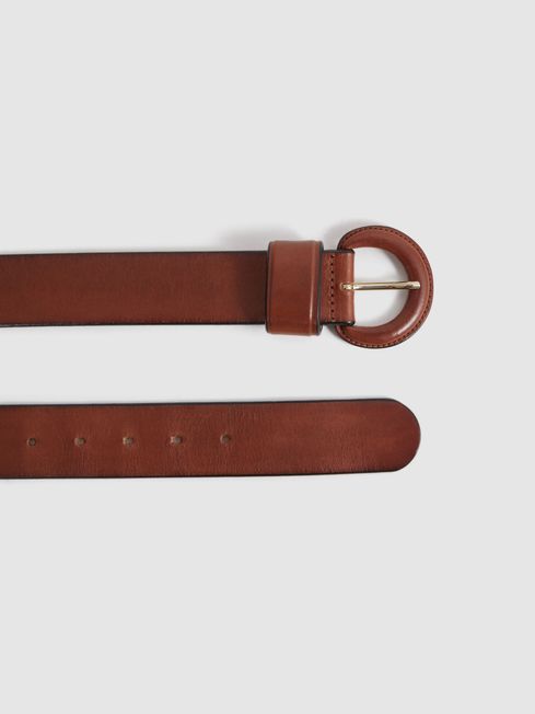 Leather Round Buckle Belt in Tan