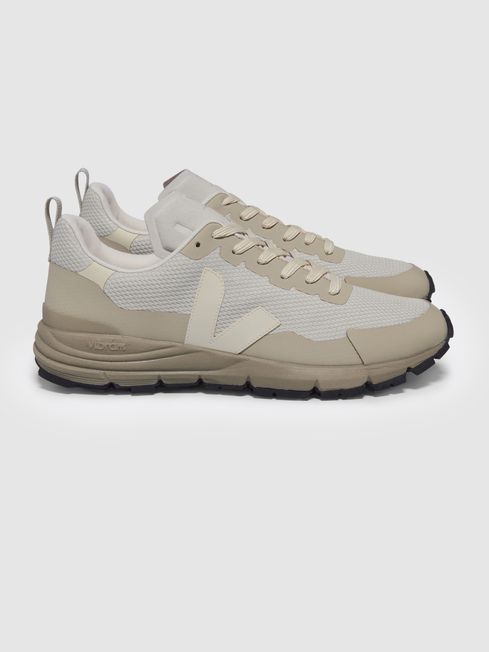 Veja Mesh Hiking Trainers in Natural Pierre Calcaire