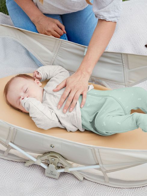 Buy ErgoPouch ergoPouch Foldable Carry Bed Natural from the JoJo