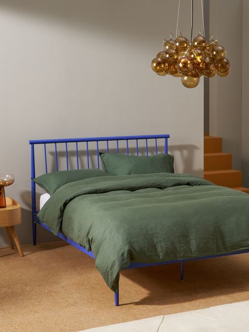 Iron bed new arrivals online shopping