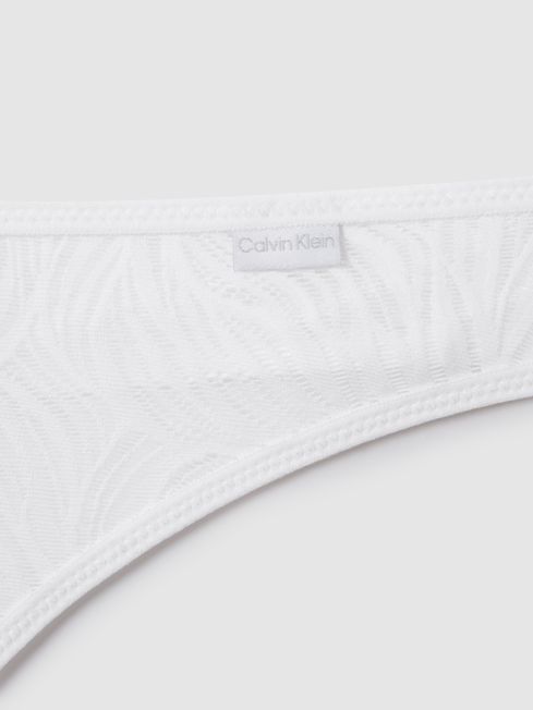 Underwear Lace Thong in White