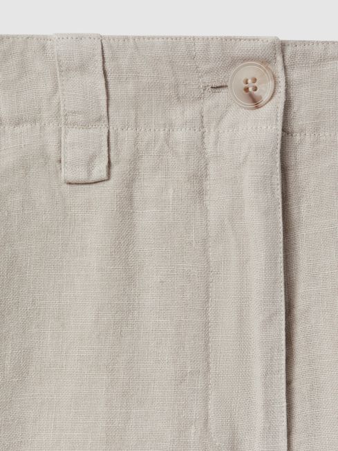 Linen Garment Dyed Shorts in Oatmeal