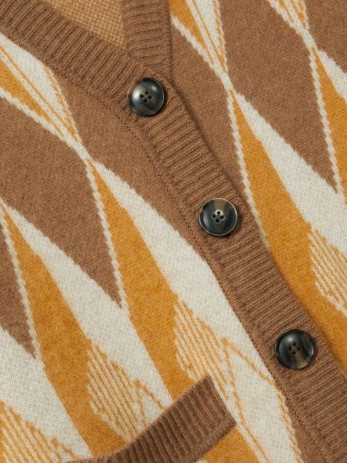 Wool-Cashmere Diamond-Jacquard Cardigan in Camel/Yellow