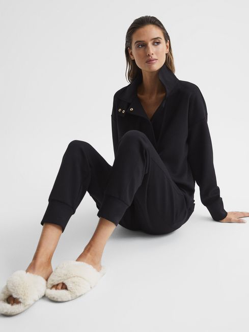 Faux Fur Cross Over Slippers in Off White