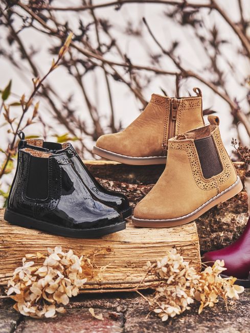 JoJo Maman B b Black Girls Patent Pretty Leather Chelsea Boots