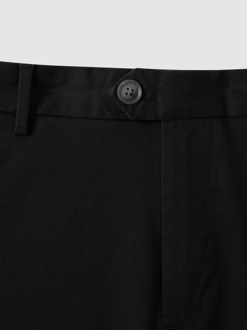 Modern Fit Cotton Blend Chino Shorts in Black