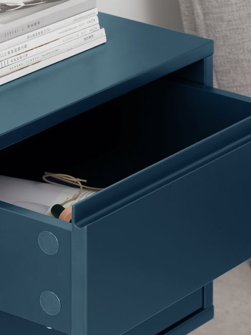 Made elona bedside deals table