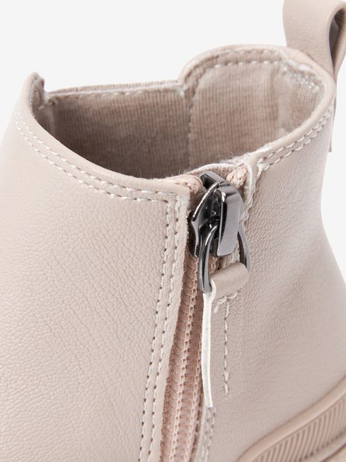 Buy Chelsea Boots from the Joules online shop