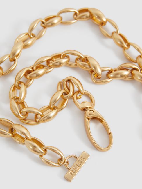 Oval Metal Chain Belt in Gold