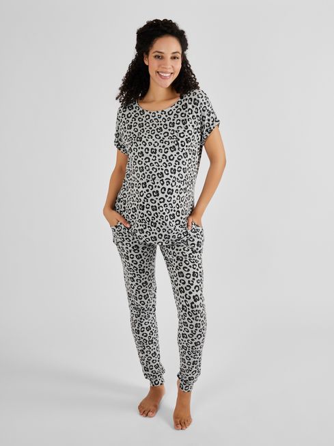 Black nursing pyjamas deals