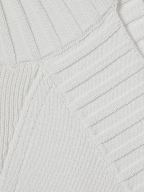 Florere Knitted Halter Neck Vest in Ivory