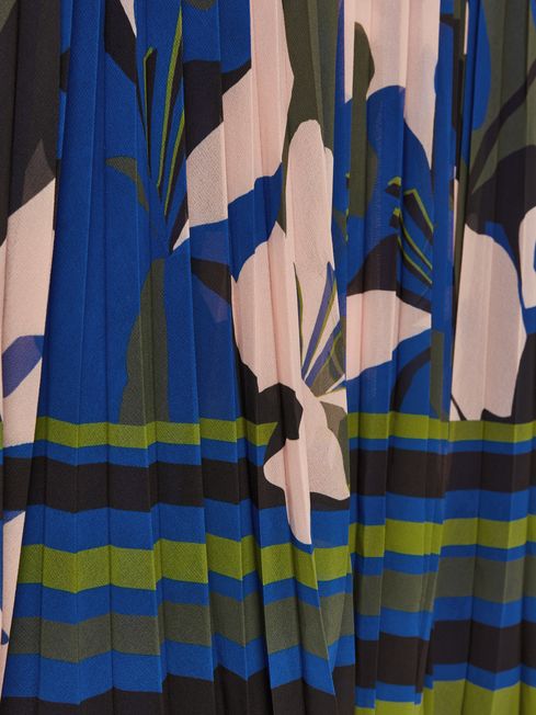 Florere Printed Pleated Maxi Skirt in Blue/Khaki