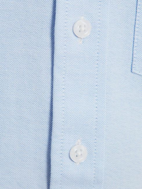 Junior Slim Fit Button-Down Oxford Shirt in Soft Blue