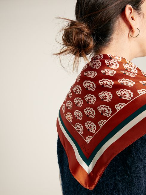 Square printed scarf store