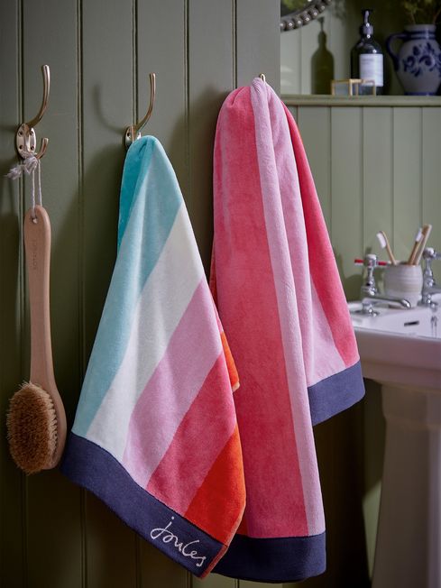 Supreme Five Boroughs Towel Pink-