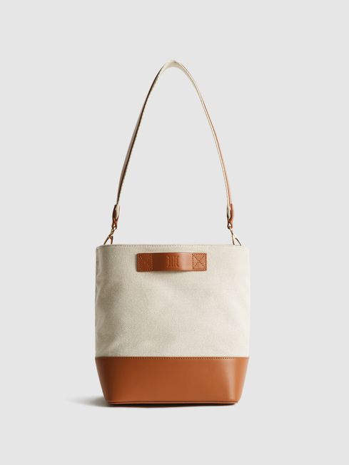 Small Bucket Bag in Off White Tan