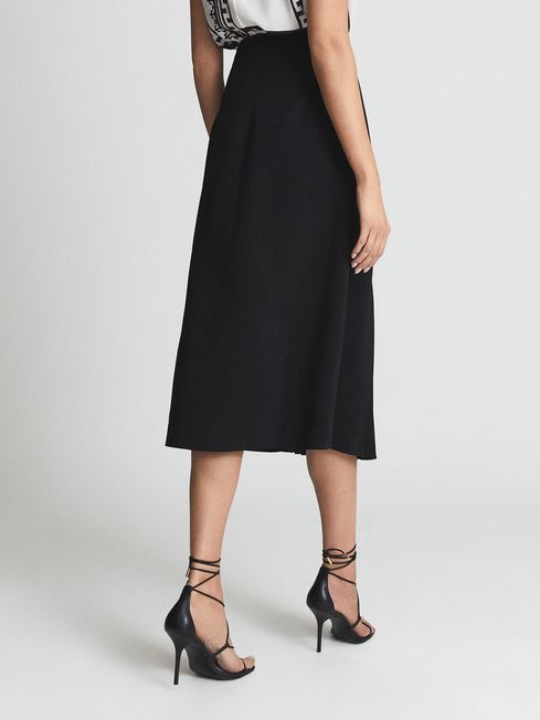 Contrast Pleat Midi Skirt in Black