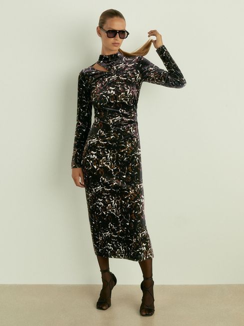 Modern velvet dress outlet