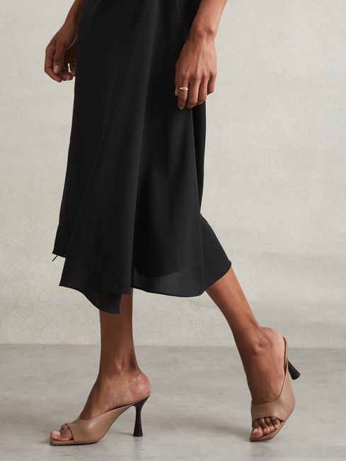 Blush mules store