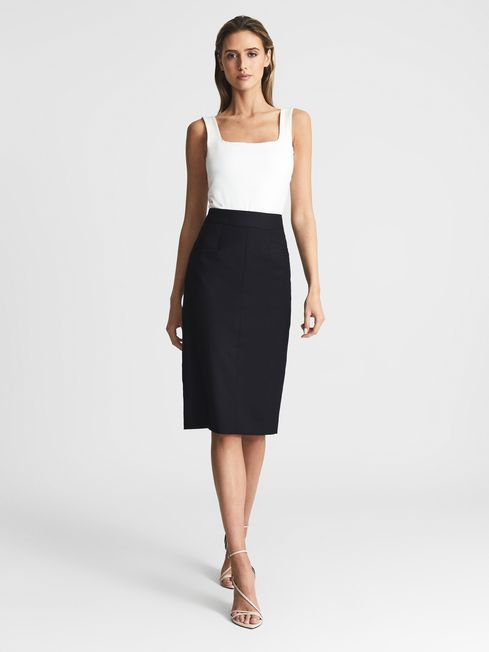 Tailored Pencil Skirt in Navy