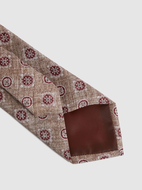 Silk Medallion Print Tie in Oatmeal/Rose