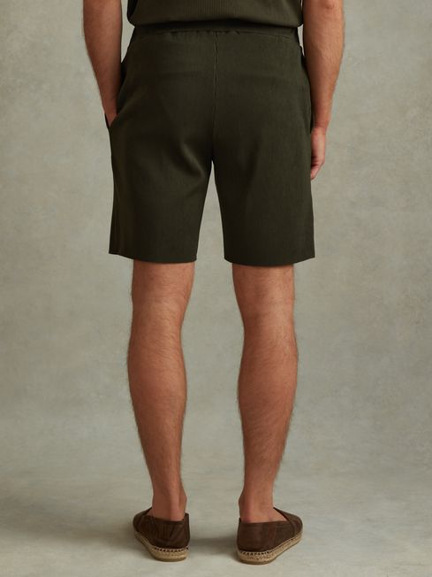 Ribbed Elasticated Waist Shorts in Green