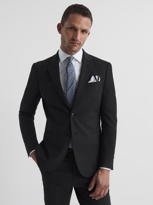 Modern online fit blazer