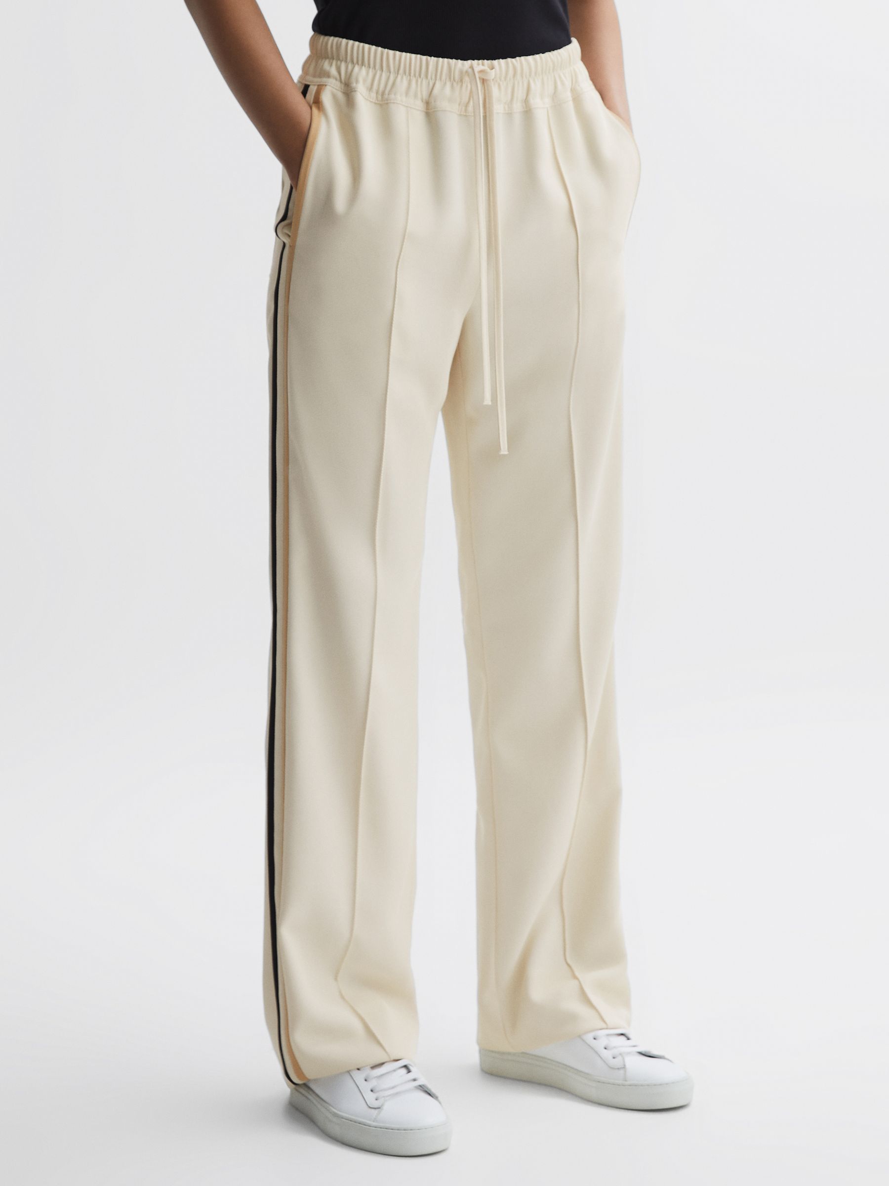 Wide Leg Pull On Trousers in Cream - REISS