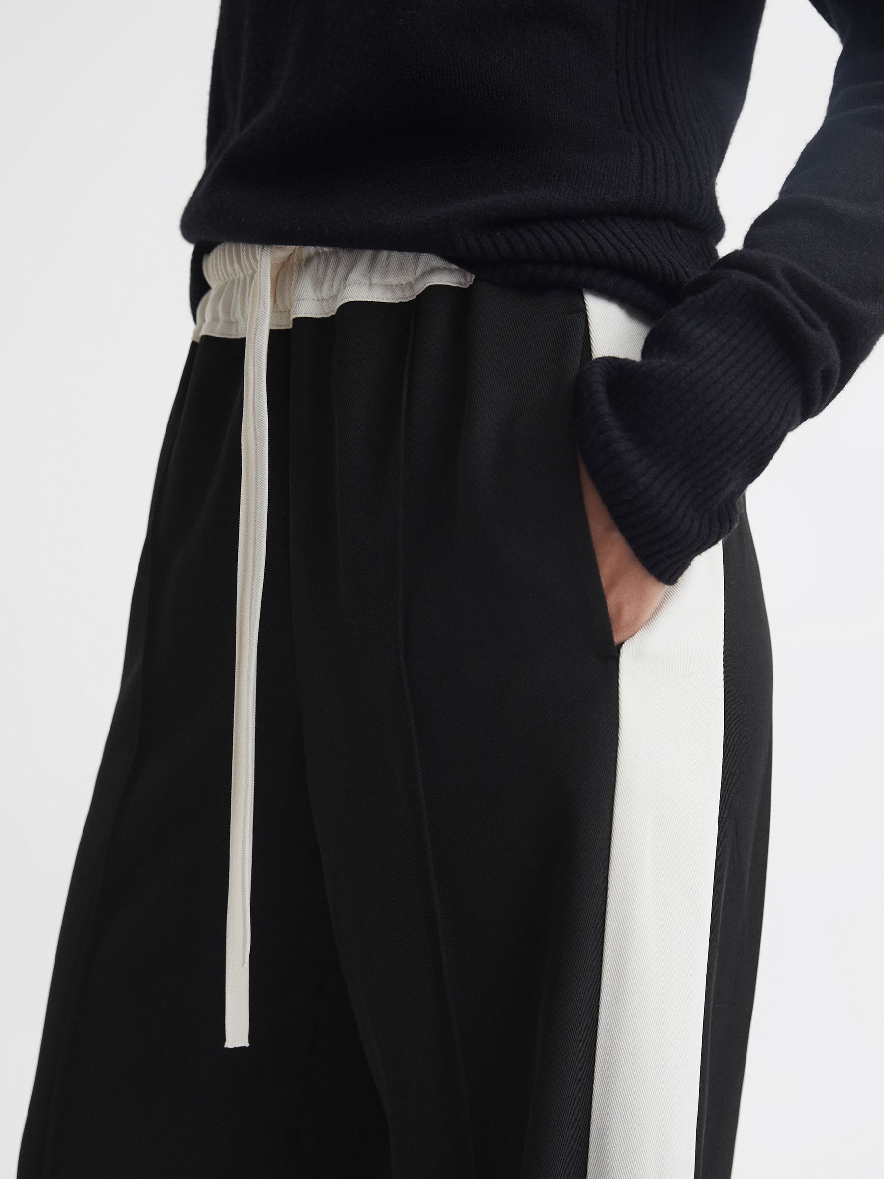 Reiss May Wide Wide Leg Contrast Stripe Drawstring Trousers - REISS