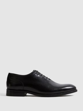 Leather Whole Cut Shoes in Black
