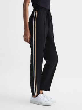 Tapered Leg Pull-on Trousers in Black