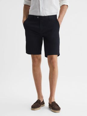 Modern Fit Chino Shorts in Black