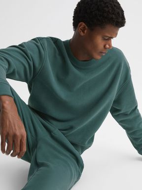 Oversized Garment Dye Sweatshirt in Midnight Green