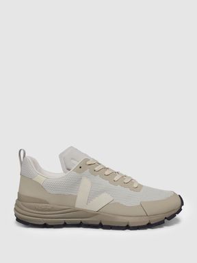 Natural Pierre Calcaire Veja Mesh Hiking Trainers