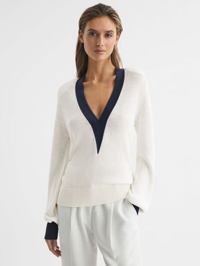 White/Navy Reiss Talitha Contrast Trim Knitted Jumper