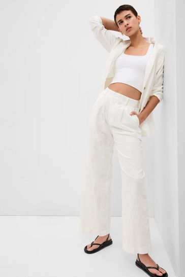 Buy GAP White Womens White High Rise Wide Leg Crop Chinos  Shoppers Stop