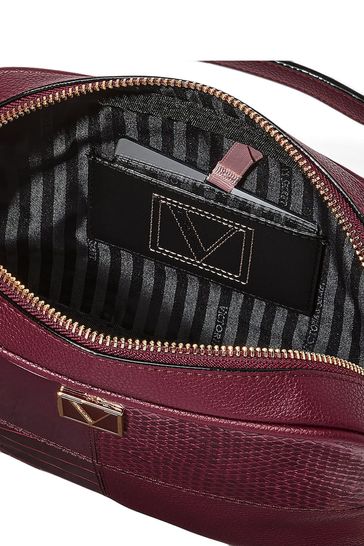 Black kettle zip cross body bag hot sale
