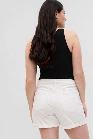Mid clearance rise shorts