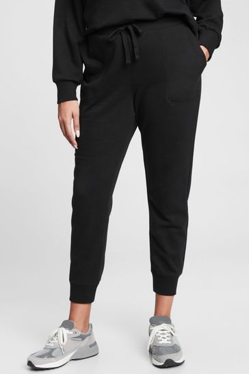 Gap black joggers 2025