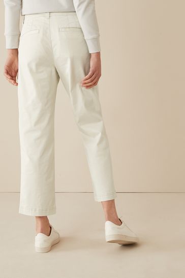 Gap girlfriend hotsell khaki