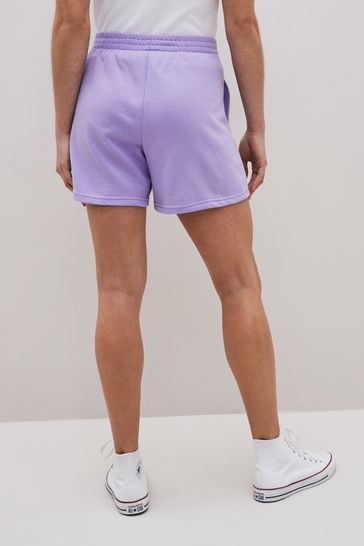 Gap sales men short