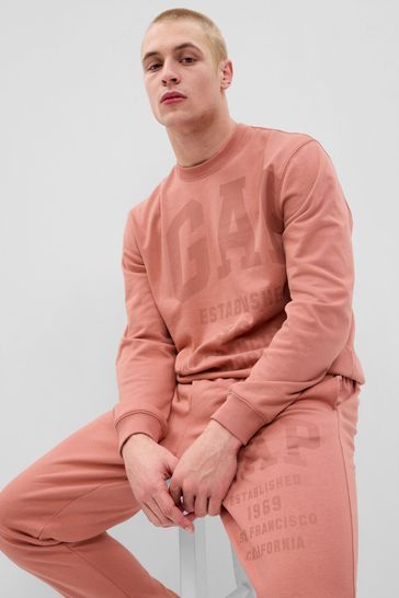 Pink gap jogging suit discount