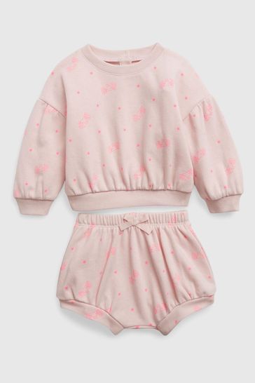Gap sales baby girls