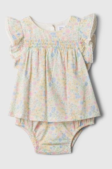 Gap newborn sales baby girl clothes