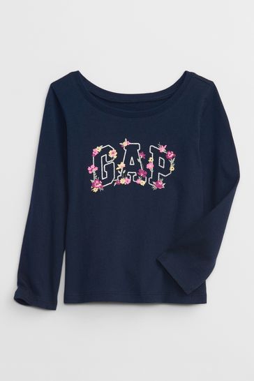 Weekend t shirt gap hotsell