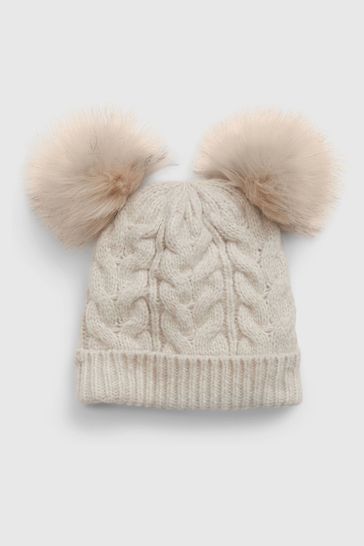 Gap pom pom outlet hat