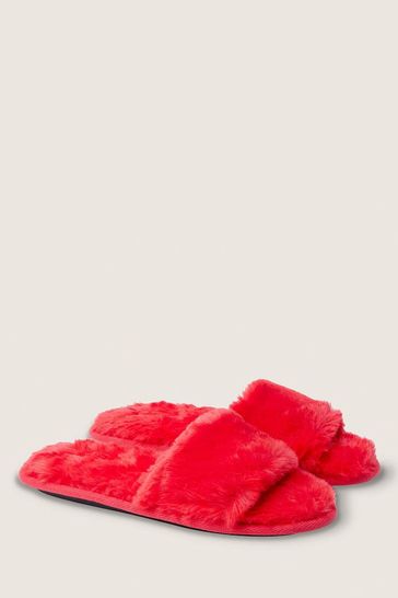 Victoria s Secret PINK Victoria s Secret PINK Faux Fur Slipper