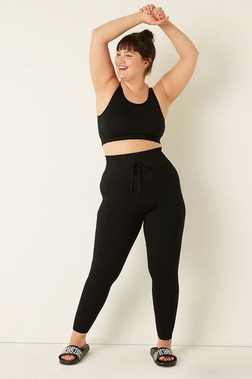Soft seamless jogger top