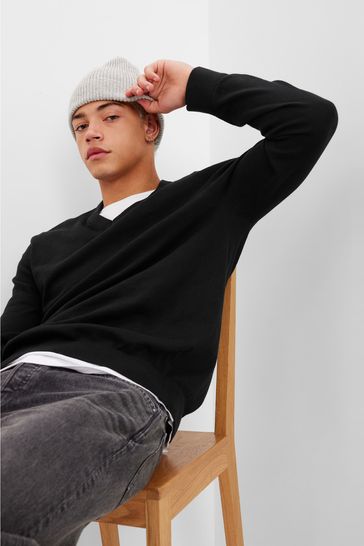 Gap v neck jumper sales