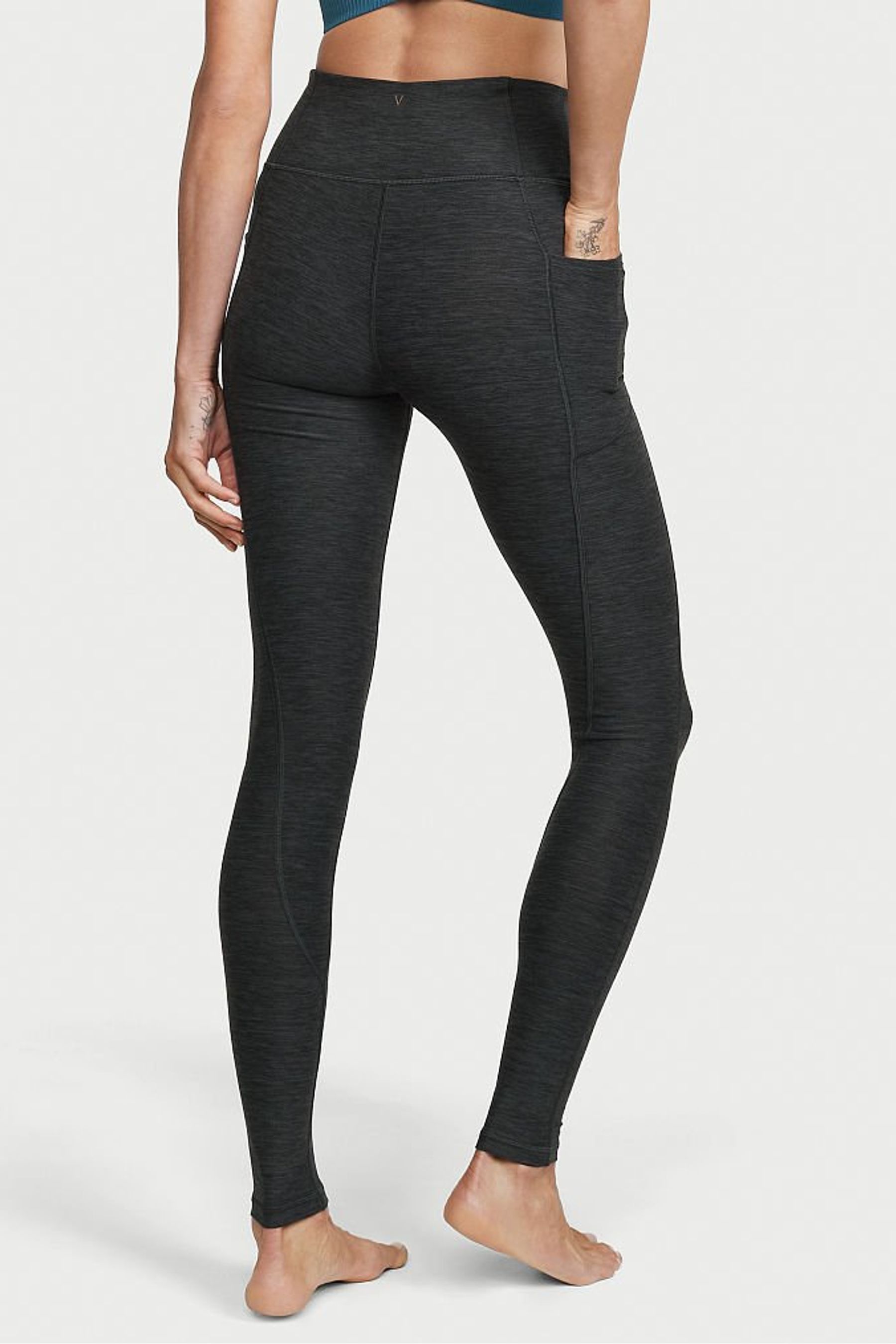 Victoria's Secret Essential Pocket Legging Victoria's Secret Ireland